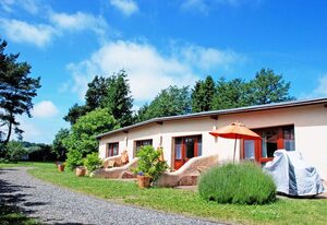 Ferienwohnungen am Selliner See mit Terrassen – 04 Ferienwohnung am Seliner See mit Terrasse