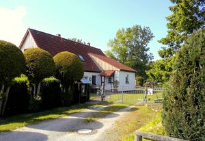 Bungalow und Ferienwohnung auf Rügen – Ferienhaus Sonnenschein