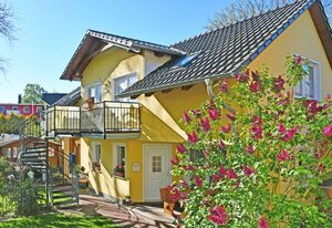 schöne Ferienwohnungen in Baabe auf Rügen – ***Ferienwohnung Lee mit Balkon*** / Fam. Dinda