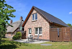 Ferienhaus mit Terrasse am Heideweg – Ferienhaus Fritz mit Terrasse