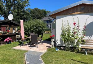 DEB 017 Bungalow mit Gartenterrasse in Altefähr