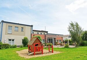 DEB 014 maritimes Hotel mit Erlebnisgastronomie – Suite 14 mit Terrasse