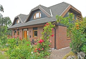 Jasmunder Ferienwohnung mit Terrasse – 02 Jasmunder Ferienwohnung mit Terrasse
