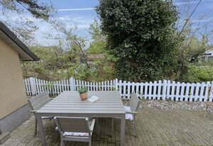 MR: Doppelhaushälfte Weinrich mit Terrasse (Süd/West)