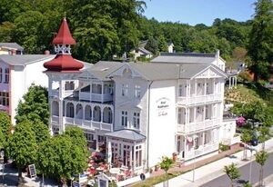 Aparthotel Waldfrieden – Suite mit Küche
