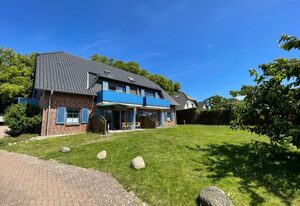 A: Ferienwohnung 02 Am Selliner See – Haus 1 Fewo 02 Am Selliner See mit Terrasse