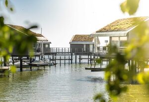 im-jaich Wasserferienwelt Lauterbach – Schwimmendes Ferienhaus (groß)