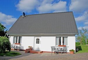 Ferienwohnungen im Haus am Deich – Ferienwohnung Kleinhagen