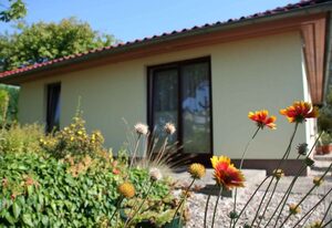 Ferienhaus mit Terrasse und Garten