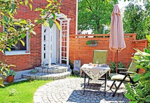 Ferienhaus zum Hafen in Altefähr – Ferienwohnung Luv (L)