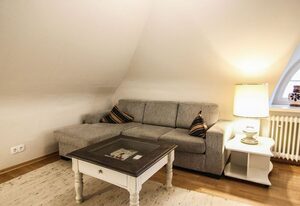 Erna im Friesenhaus Sieben-Linden – Entspanntes Inselleben: Gemütliche Ferienwohnung in Archsum auf Sylt