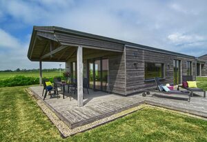 (05) Gud Jard Lodge Kleiner Bär, Kat. FamilienZeit – Designferienhaus Kleiner Bär (05) mit exklusiver Ausstattung