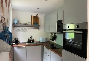Kleiner Sommerweg Bungalow – Gemütliche 50 m² Ferienwohnung für 4 Personen mit Wintergarten und Terrasse