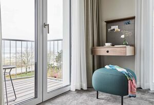 Baltic Hideaway Beach Hotel Warnemünde - Sky Suite mit Dachterrasse und Meerblick-Whirlpool