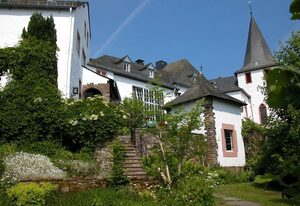 Burghaus und Villa Kronenburg – Einzelzimmer