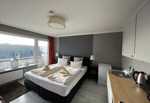 Strönwai – Perfekt zum Sonnenbaden oder auf das Ferienleben der Strandstraße hinabzuschauen
