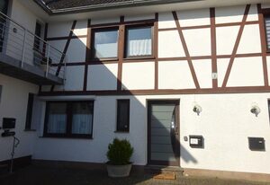 Fuchsbau mit Terrasse