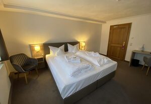 Hotel Horchem GmbH – Doppelzimmer Dusche/Bad, WC Standard