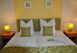 Landhotel Gillenfelder Hof – Doppelzimmer Basic, Nichtraucher
