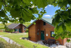 Eifelholzhaus Lehrer Lämpel mit Aussensauna - dein Wohlfühlort in der Eifel
