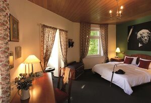 EIFELkrimihotel – Einzelzimmer, Krimithemenzimmer