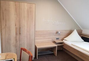 Zur Neroburg, Hotel Restaurant – Doppelzimmer Du/WC Standard ohne Frühstück
