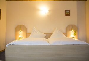Zur Neroburg, Hotel Restaurant – Doppelzimmer Du/WC Standard ohne Frühstück