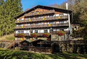 Wolffhotel-Outdoorhotel-Restaurant – Einzelzimmer Dusche/WC