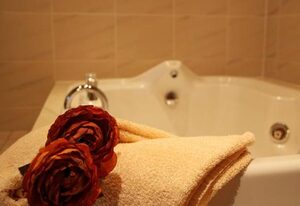 Garni Hotel Haus Salzberg – Doppelzimmer Dusche/WC