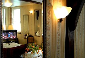 Hotel Graf Rolshausen – Doppelzimmer Dusche/WC