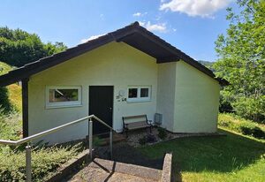 mit Garten im Naturpark Südeifel