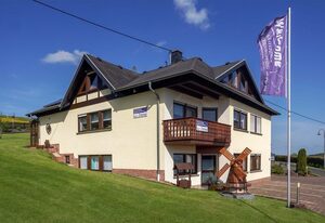 Gästezimmer u. Ferienwohnung Irene – Doppelzimmer Dusche/WC "Grüne Hölle"