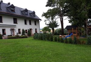 Eifel-Hügelhaus Plütscheid – 5-Bett-Ferienwohnung  Dusche/WC, 3 Schlafräume