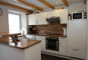 Gasthaus-Pension-Rest. Geimer – 10-Bett-Eifeler Bauernhaus, 3 Bäder, 4 Schlafräume