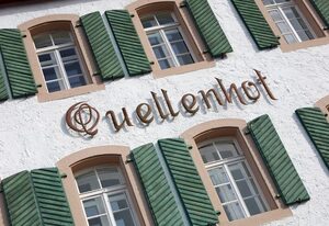 Der Quellenhof, Ferienwohnungen – 6-Bett-Appartement HIRTENTURM, Dusche/WC