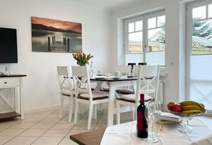 Leyla EG – Geräumige Ferienwohnung auf Sylt mit Terrasse, Garten & Parkplatz