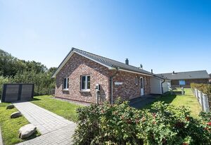 Freistehendes Ferienhaus Friesenkante 86 mit großem Garten – DAG-886 - Ferienhaus mit eingezäuntem Garten (HT)