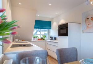 Languste 2 – Schöne Ferienwohnung in Alt Westerland: Moderne Eleganz und Liebe zum Detail