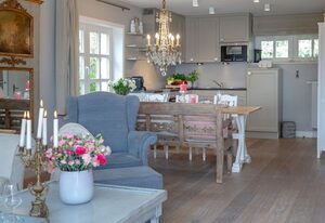 Uhlenhorst – Großzügig geschnittene Ferienwohnung im traumhaften Kapitänsdorf Keitum!