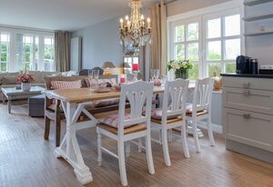 Uhlenhorst – Großzügig geschnittene Ferienwohnung im traumhaften Kapitänsdorf Keitum!
