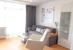 Neptun- Schwimmbad und Sauna – Entspanntes Inselleben: Gemütliche Ferienwohnung in Westerland auf Sylt