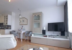 Neptun- Schwimmbad und Sauna – Entspanntes Inselleben: Gemütliche Ferienwohnung in Westerland auf Sylt