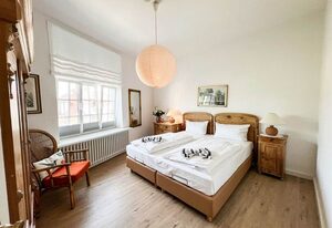Haus Friesland - Wohnung 5 – Eine Stadtvilla mit großzügig und geschmackvoll eingerichteten Ferienwohnungen.