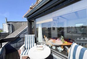 Haus Friesland - Wohnung 7 – Eine Stadtvilla mit großzügig und geschmackvoll eingerichteten Ferienwohnungen.