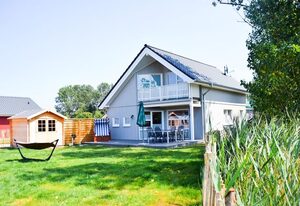Ferienhaus Ostseelodge – Ferienhaus mit Sauna, Kamin, Gartenhaus