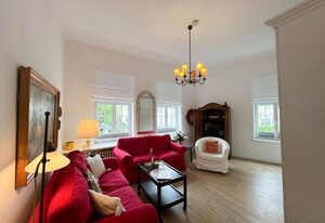 Haus Friesland - Wohnung 1 – Eine Stadtvilla mit großzügig und geschmackvoll eingerichteten Ferienwohnungen.
