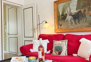 Haus Friesland - Wohnung 1 – Eine Stadtvilla mit großzügig und geschmackvoll eingerichteten Ferienwohnungen.