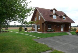 für 16 Personen mit Terrasse