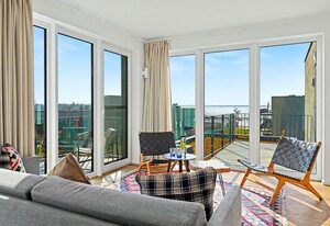 Penthouse Imort (654)