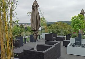 Leben wie im Hotel by Helios – Einbettzimmer mit eigenem Bad und feststehenden Bett